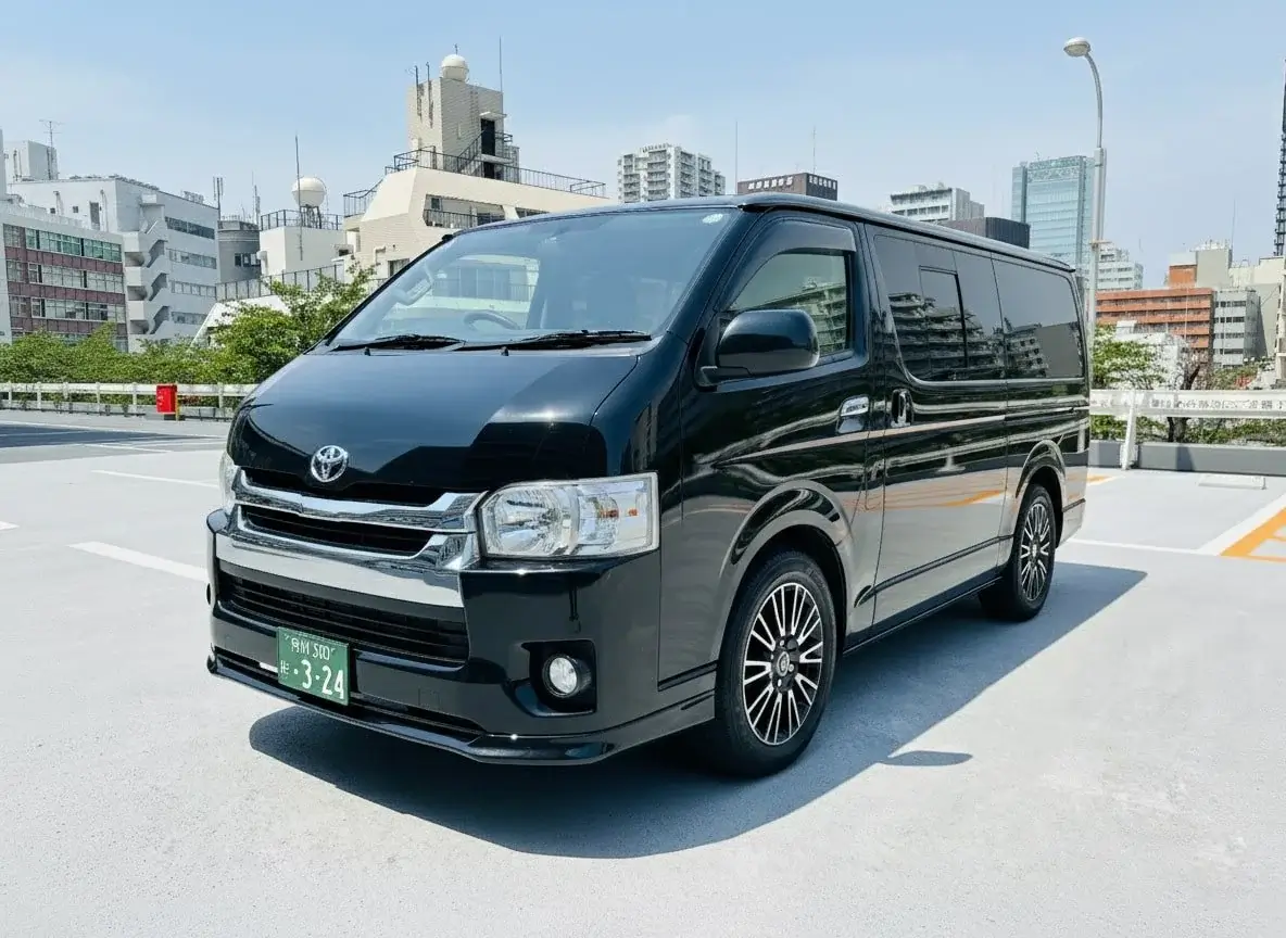 Toyota Hiace Grand Cabin