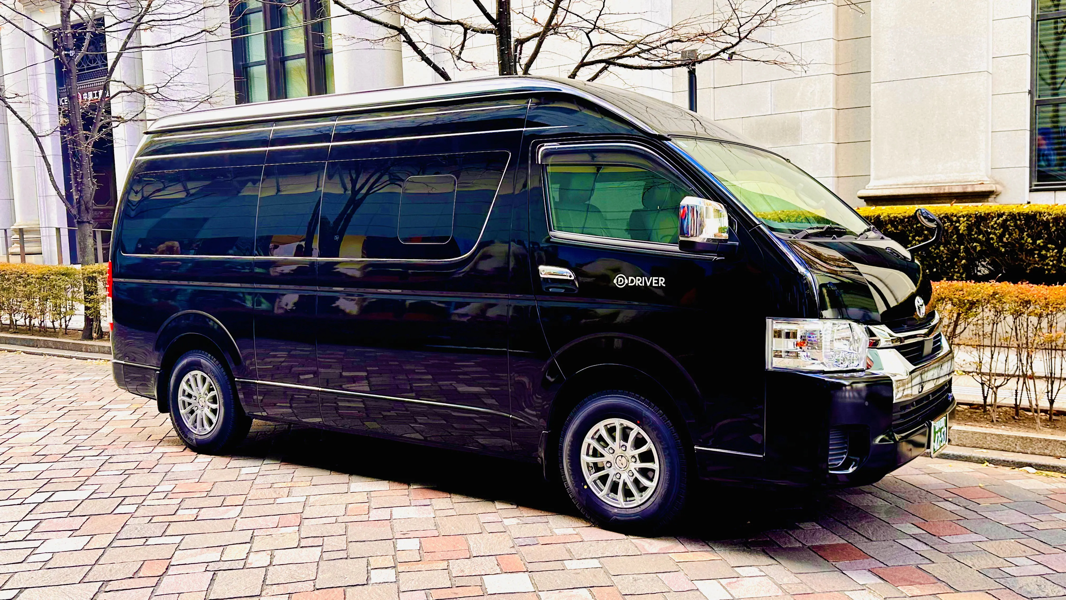 Toyota Hiace Grand Cabin